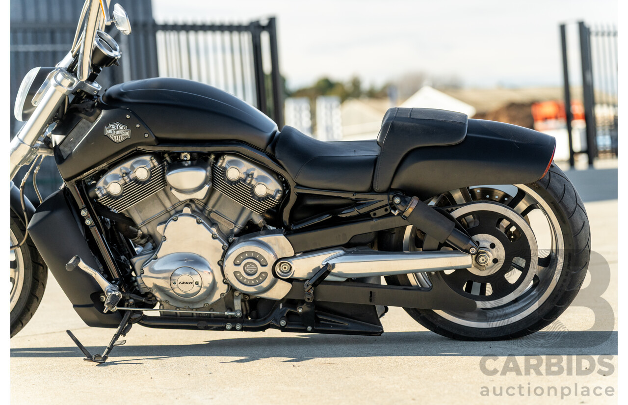 08/2010 Harley Davidson V-rod Muscle VRSCF 1247cc