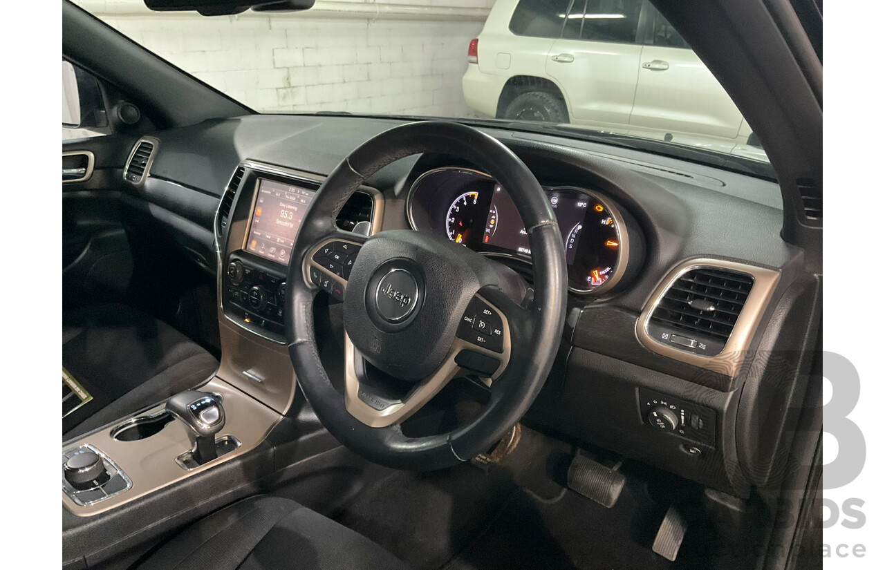 02/2015 Jeep Grand Cherokee LAREDO (4x4) 4x4 WK MY15 4D Wagon Black 3.0L