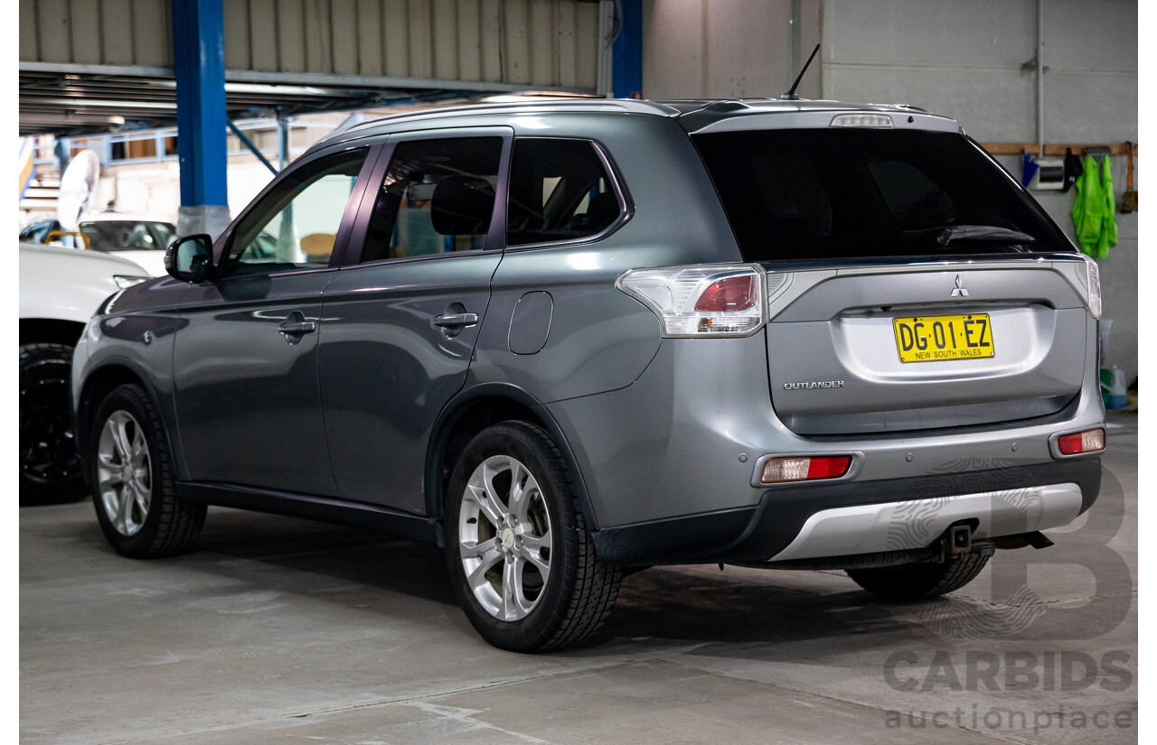 06/2014 Mitsubishi Outlander LS (4x2) FWD ZJ MY14.5 4D Wagon Grey 2.0L