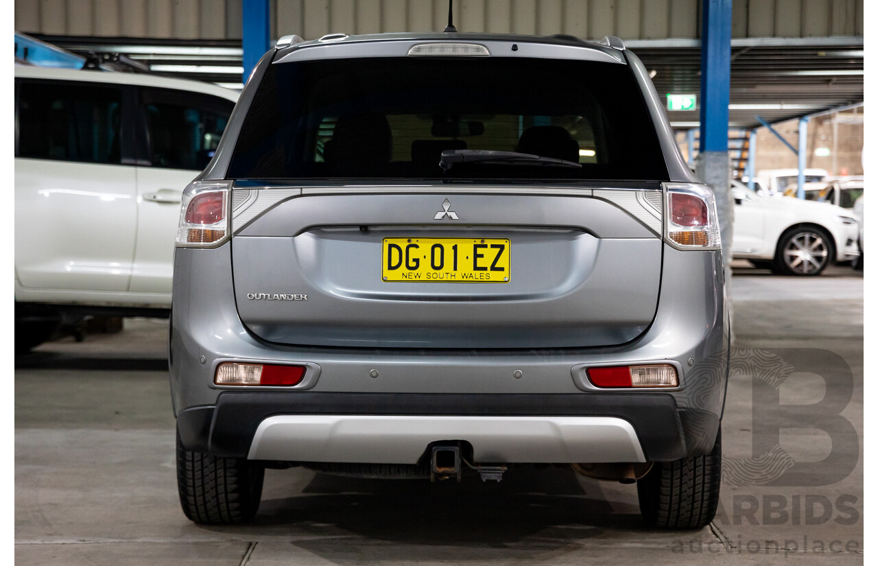 06/2014 Mitsubishi Outlander LS (4x2) FWD ZJ MY14.5 4D Wagon Grey 2.0L