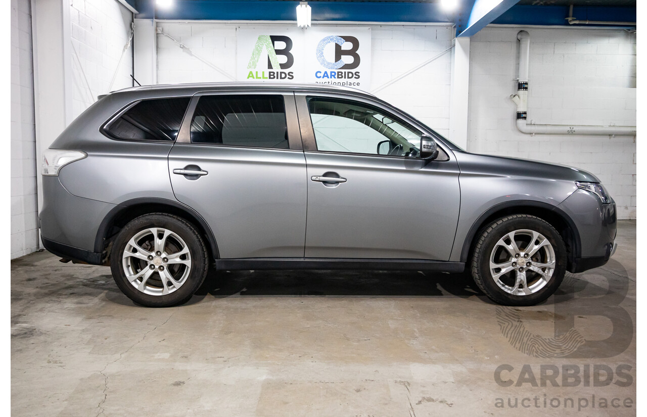06/2014 Mitsubishi Outlander LS (4x2) FWD ZJ MY14.5 4D Wagon Grey 2.0L