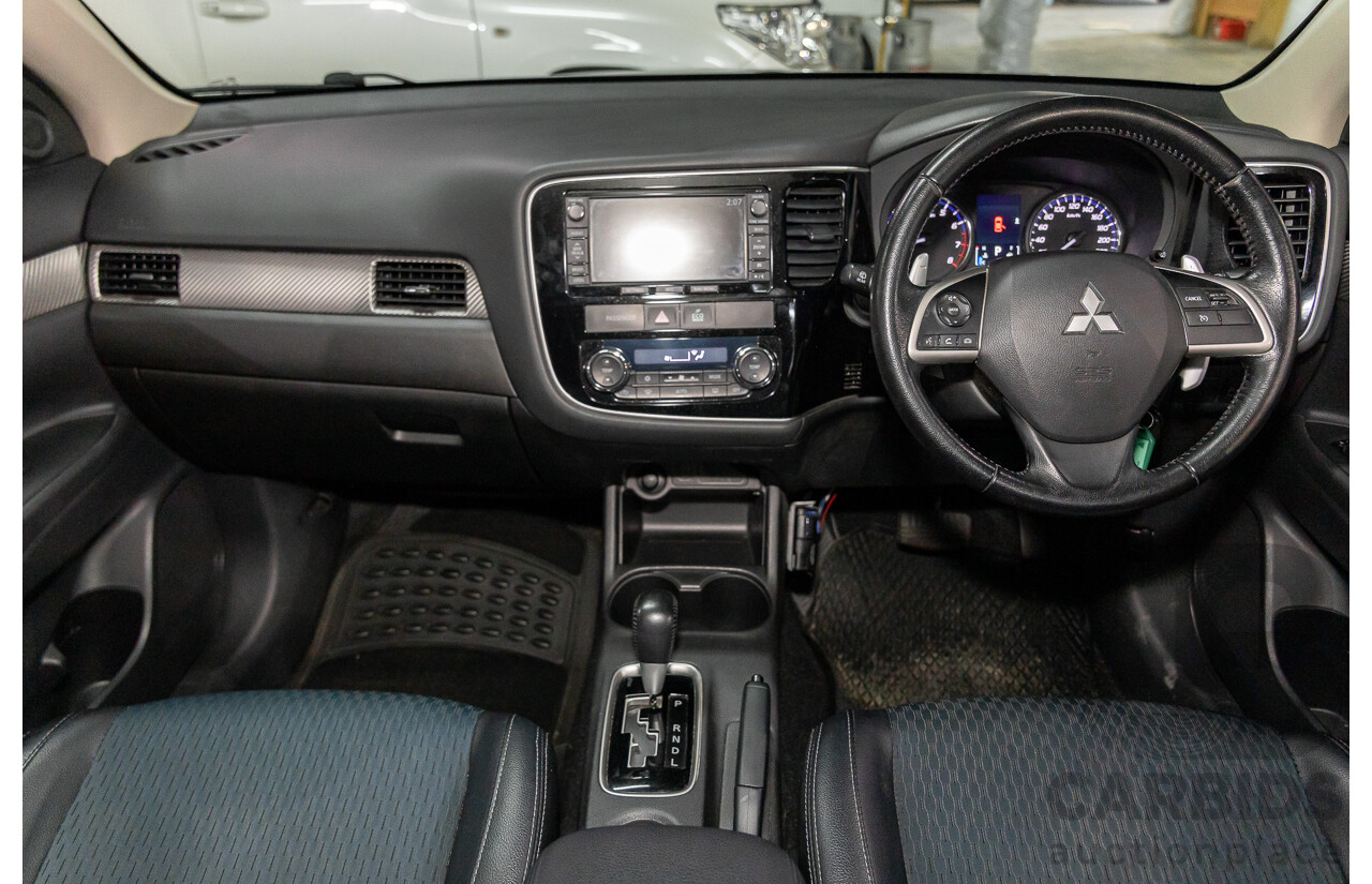 06/2014 Mitsubishi Outlander LS (4x2) FWD ZJ MY14.5 4D Wagon Grey 2.0L