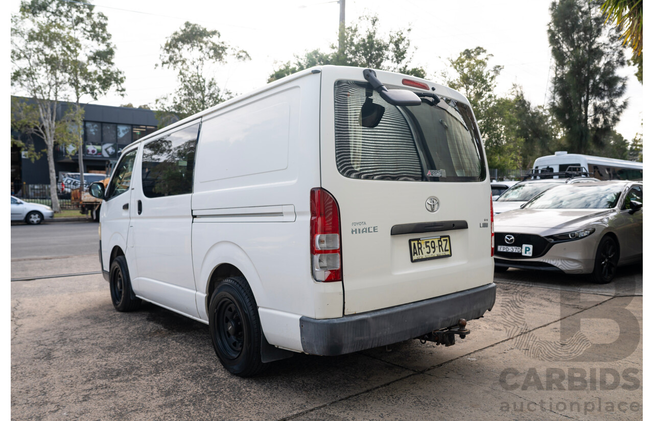 01/2007 Toyota Hiace LWB TRH201R MY07 4d Van White 2.7L