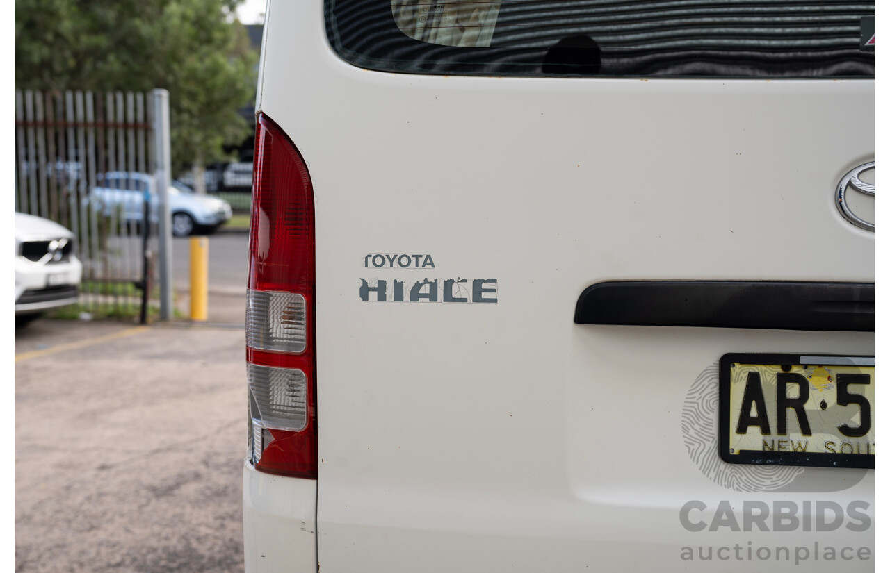 01/2007 Toyota Hiace LWB TRH201R MY07 4d Van White 2.7L