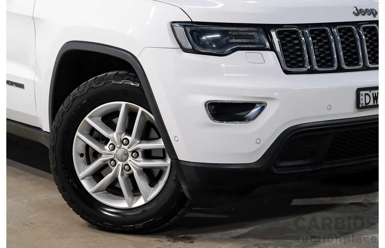 01/2018 Jeep Grand Cherokee LAREDO 4x4 WK MY17 4D Wagon White 3.0L