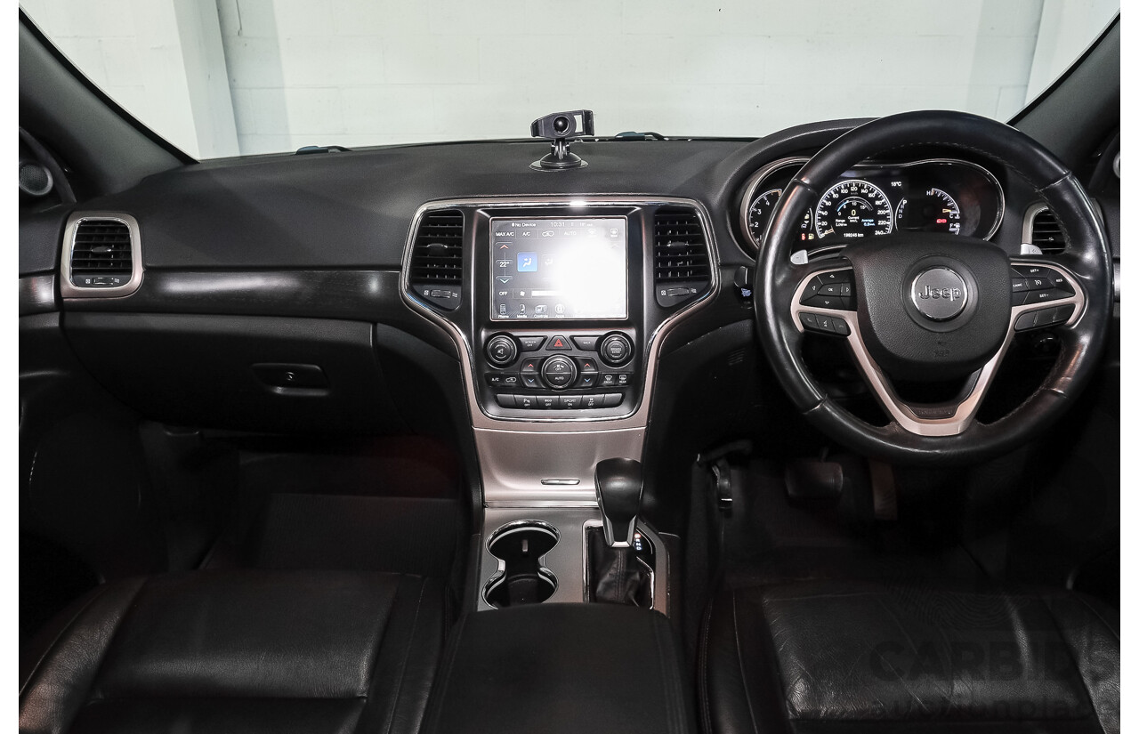 01/2018 Jeep Grand Cherokee LAREDO 4x4 WK MY17 4D Wagon White 3.0L