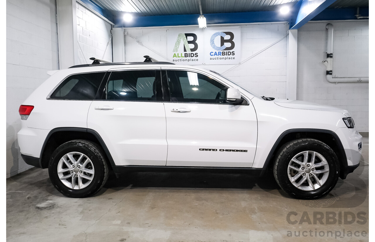 01/2018 Jeep Grand Cherokee LAREDO 4x4 WK MY17 4D Wagon White 3.0L