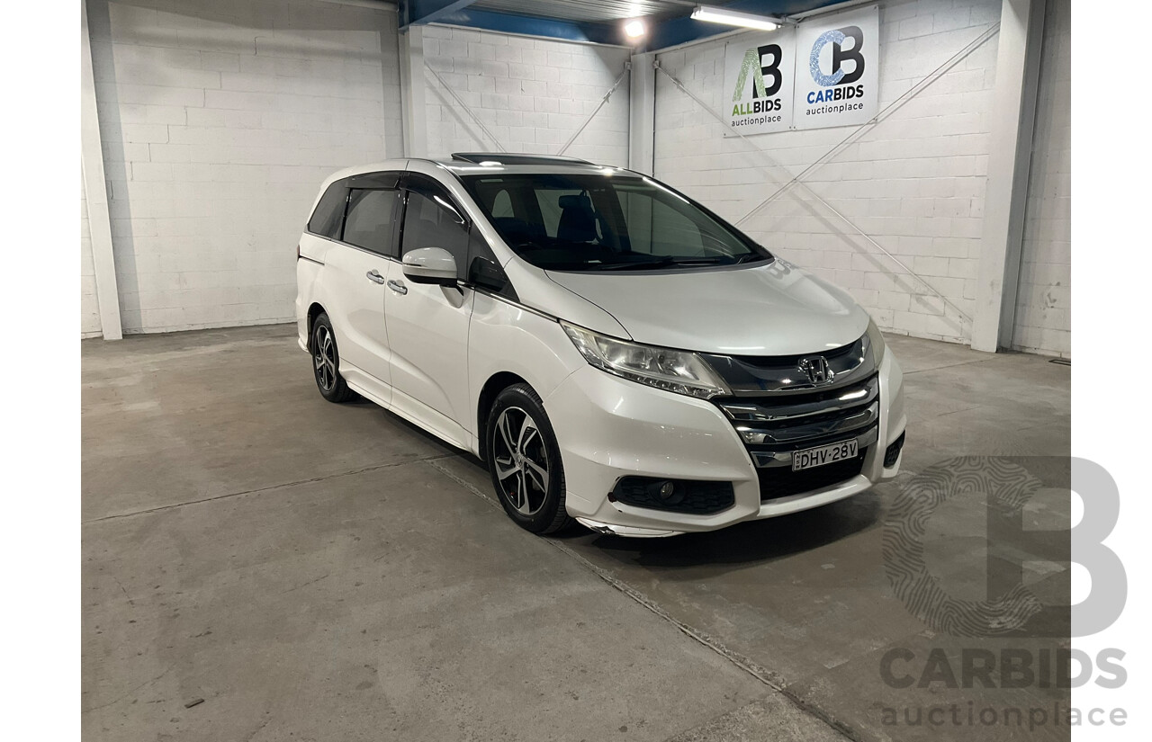 7/2016 Honda Odyssey VTi-L RC MY16 4d Wagon White 2.4L