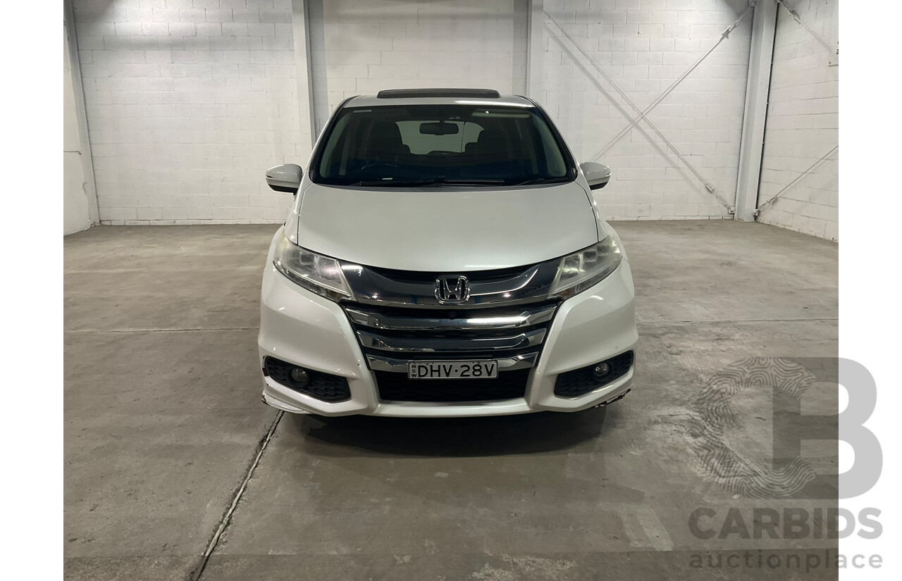 7/2016 Honda Odyssey VTi-L RC MY16 4d Wagon White 2.4L