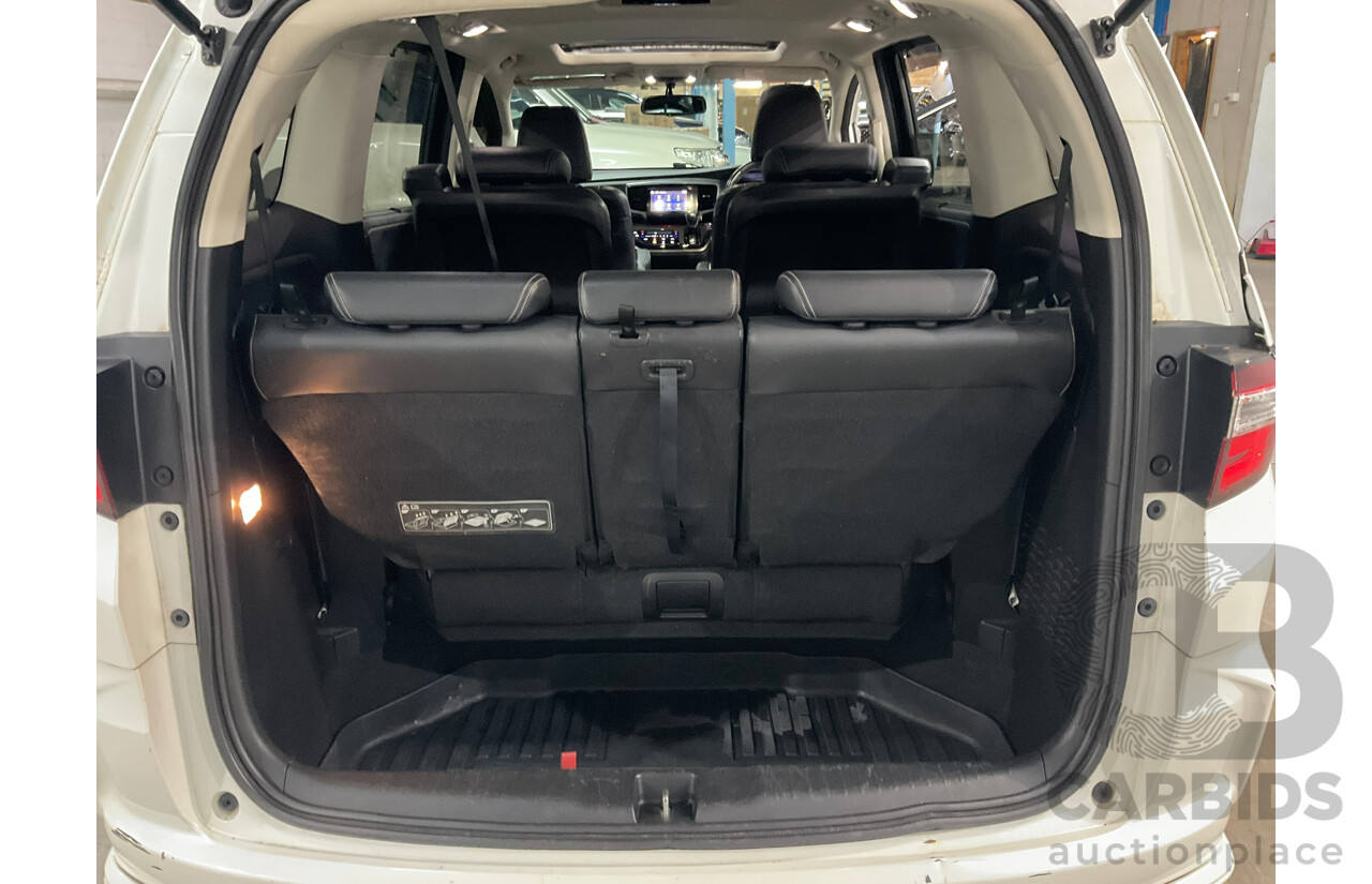 7/2016 Honda Odyssey VTi-L RC MY16 4d Wagon White 2.4L
