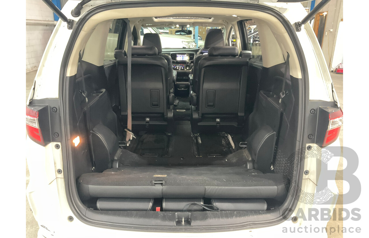 7/2016 Honda Odyssey VTi-L RC MY16 4d Wagon White 2.4L
