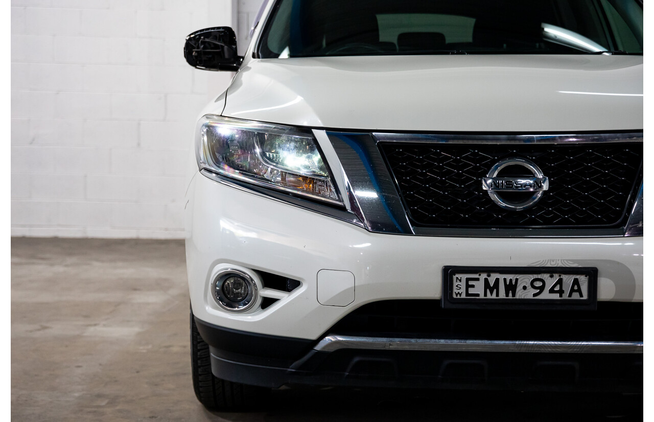 07/2016 Nissan Pathfinder ST R52 MY15 Upgrade 4d Wagon White 3.5L