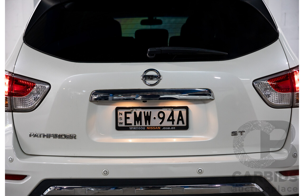 07/2016 Nissan Pathfinder ST R52 MY15 Upgrade 4d Wagon White 3.5L