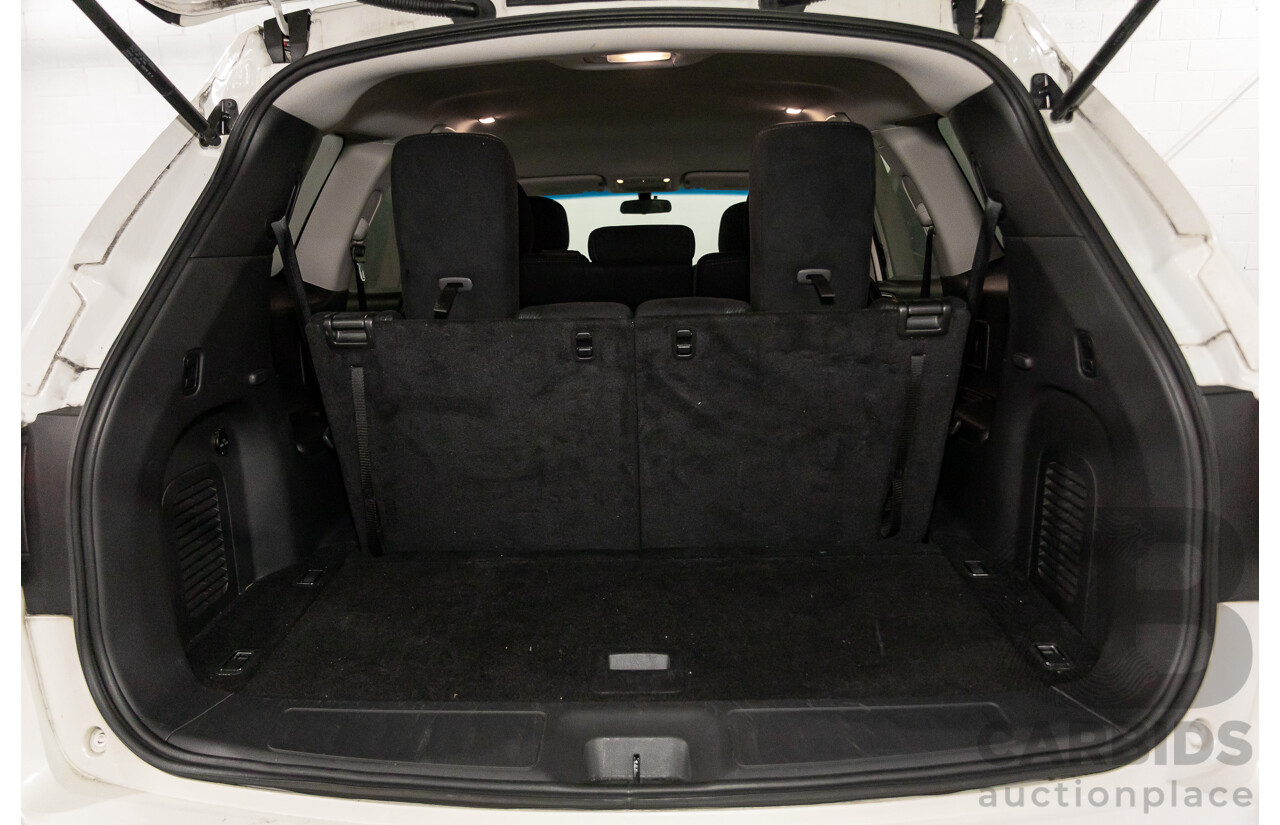 07/2016 Nissan Pathfinder ST R52 MY15 Upgrade 4d Wagon White 3.5L