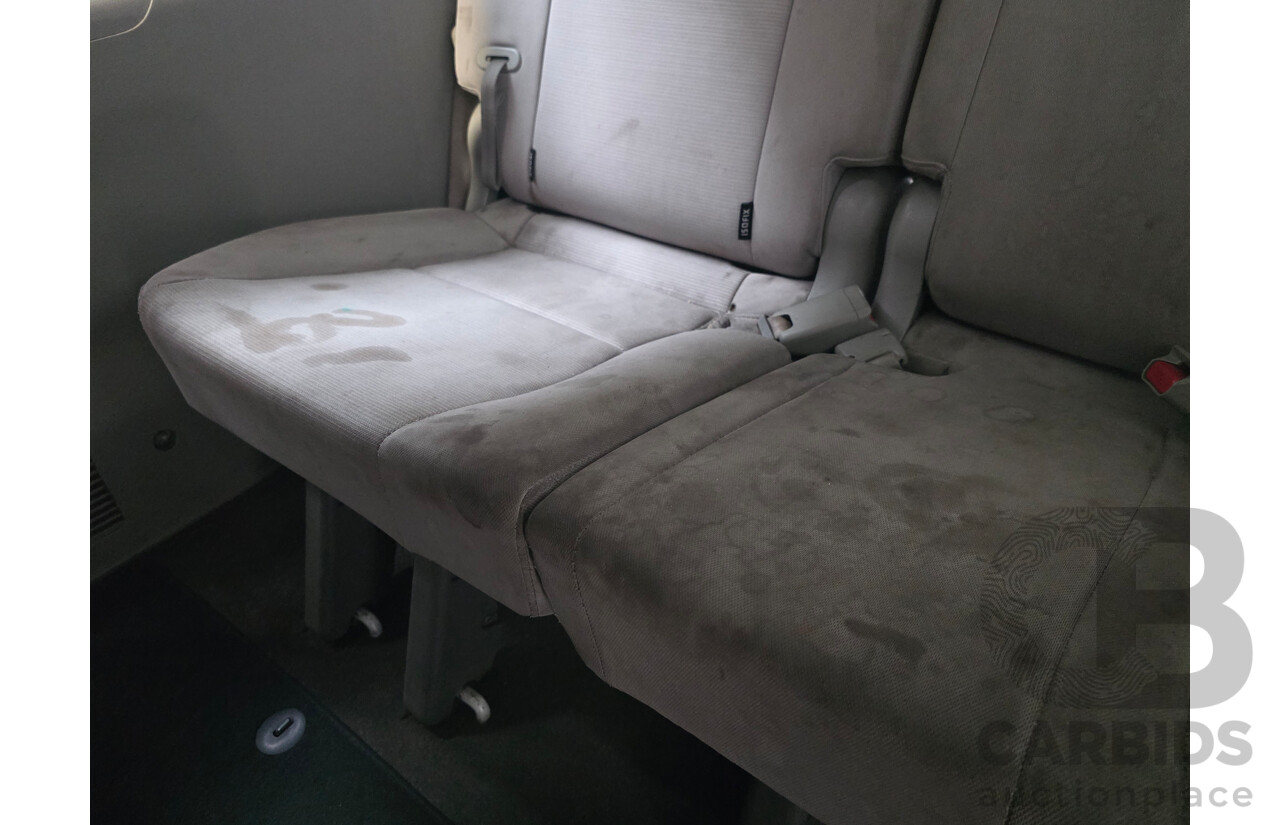 5/2016 Kia Carnival S YP MY16 4d Wagon Clear White 3.3L - 8 Seater