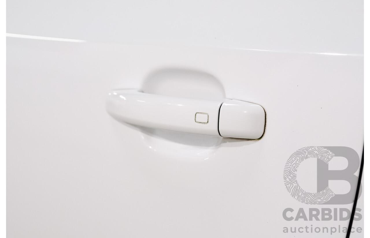 12/2011 Audi Q5 3.0 TDI Quattro 8R MY12 4d Wagon Ibis White  Diesel Turbo 3.0L