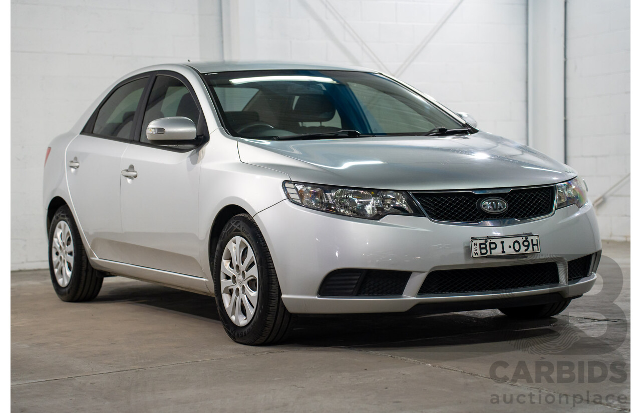 04/2010 Kia Cerato S (FWD) TD MY10 4D Sedan Silver 2.0L