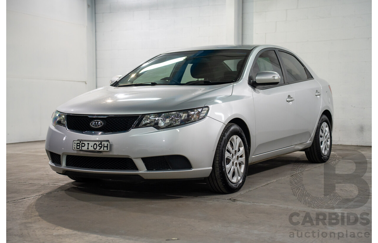 04/2010 Kia Cerato S (FWD) TD MY10 4D Sedan Silver 2.0L