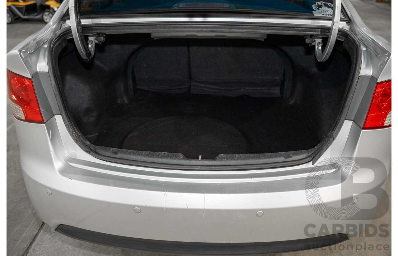 04/2010 Kia Cerato S (FWD) TD MY10 4D Sedan Silver 2.0L