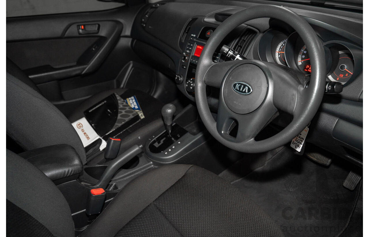 04/2010 Kia Cerato S (FWD) TD MY10 4D Sedan Silver 2.0L