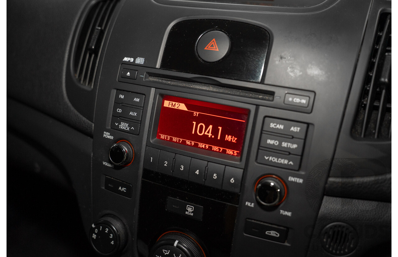 04/2010 Kia Cerato S (FWD) TD MY10 4D Sedan Silver 2.0L