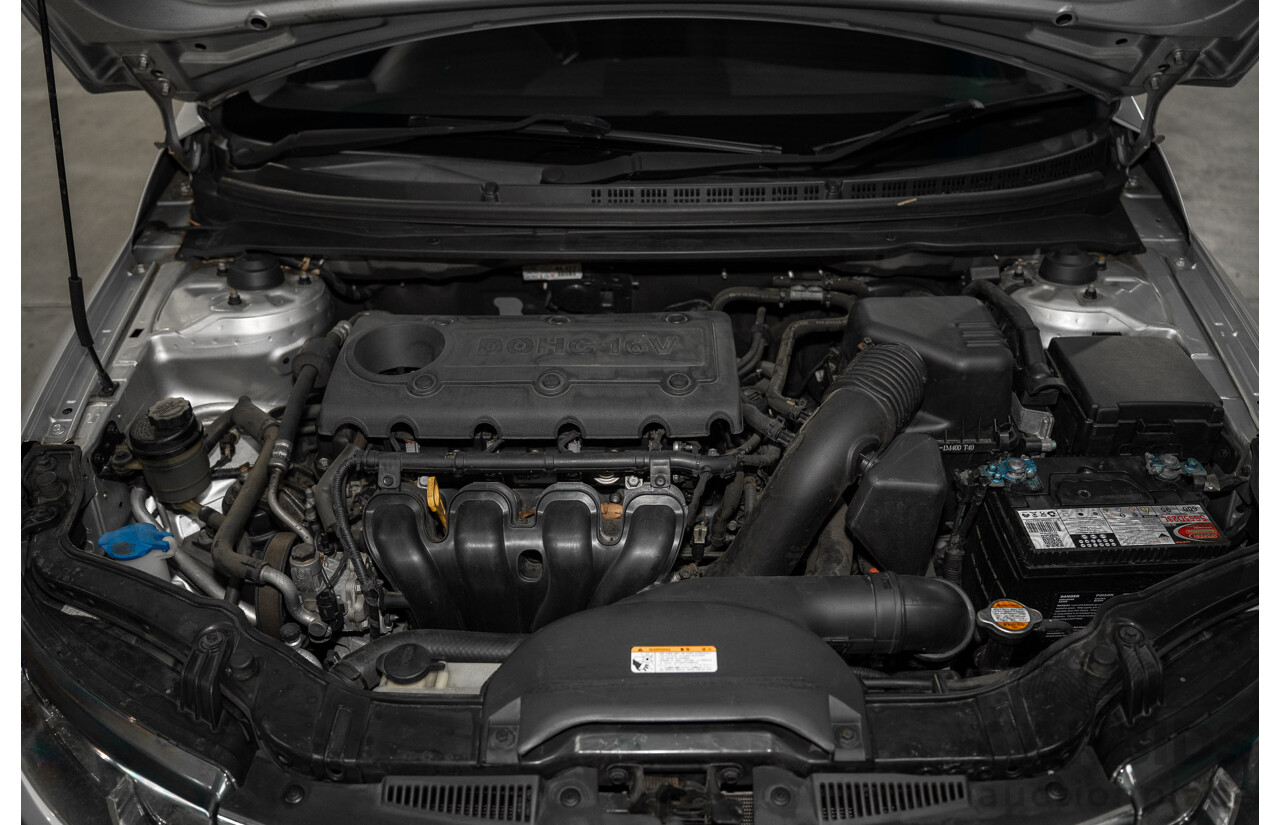 04/2010 Kia Cerato S (FWD) TD MY10 4D Sedan Silver 2.0L
