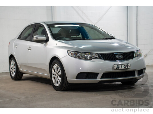 04/2010 Kia Cerato S (FWD) TD MY10 4D Sedan Silver 2.0L