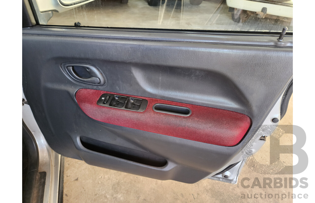 10/2005 Holden Cruze  YG 4d Wagon Silver 1.5L