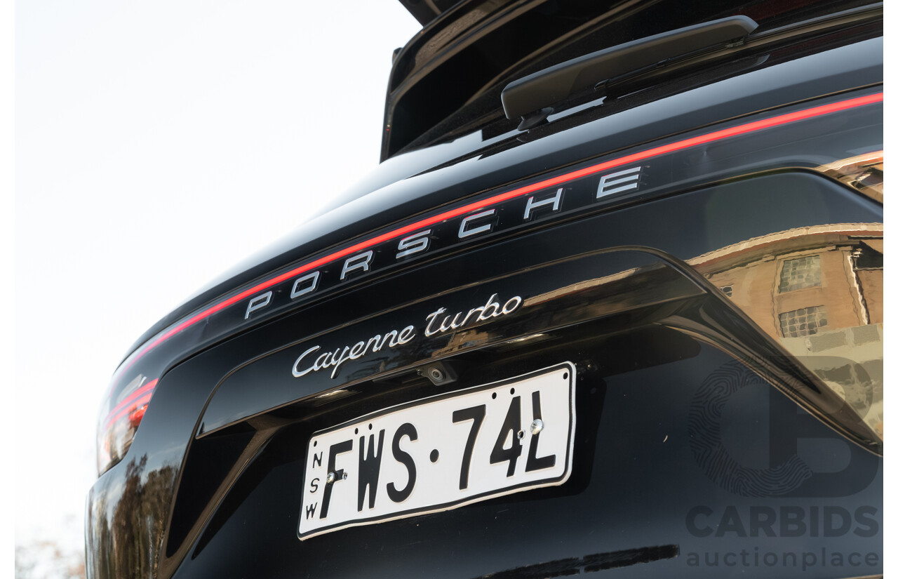 08/2018 Porsche Cayenne Turbo (AWD) 9YA MY19 4d Wagon Jet Black Metallic Twin Turbo V8 4.0L