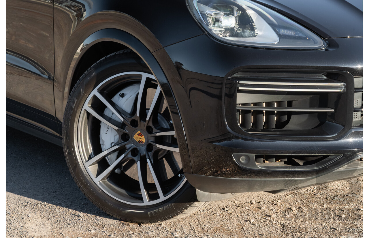 08/2018 Porsche Cayenne Turbo (AWD) 9YA MY19 4d Wagon Jet Black Metallic Twin Turbo V8 4.0L