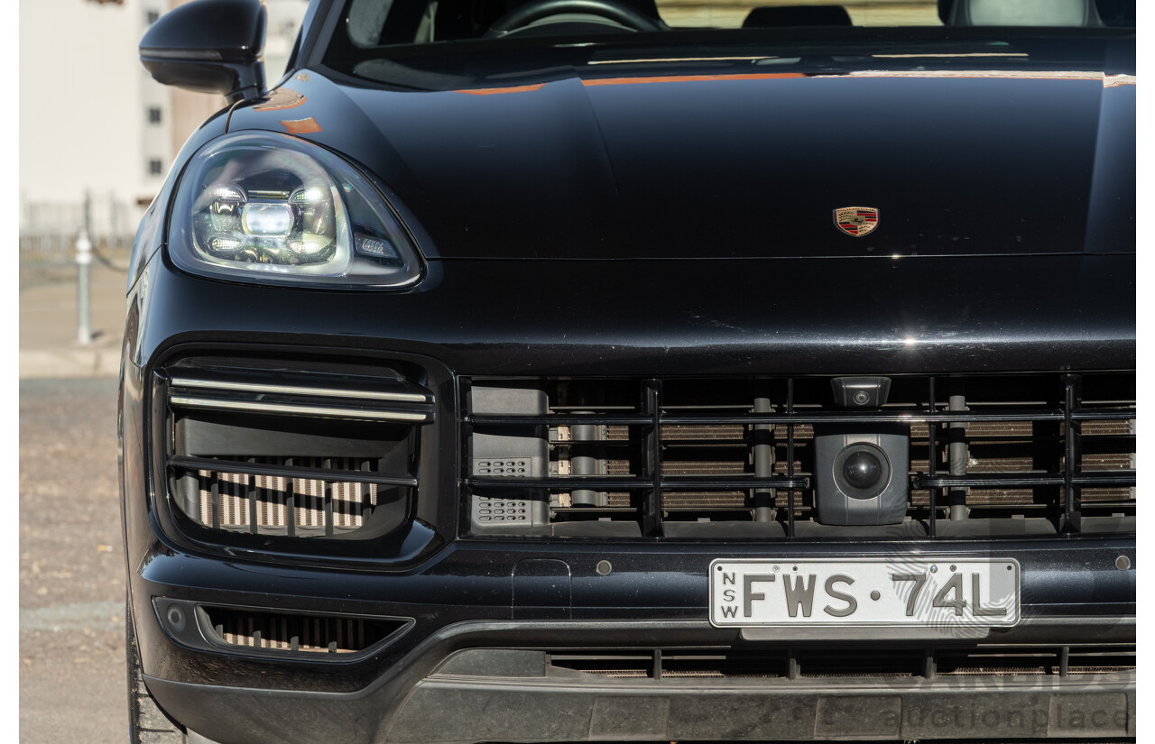 08/2018 Porsche Cayenne Turbo (AWD) 9YA MY19 4d Wagon Jet Black Metallic Twin Turbo V8 4.0L