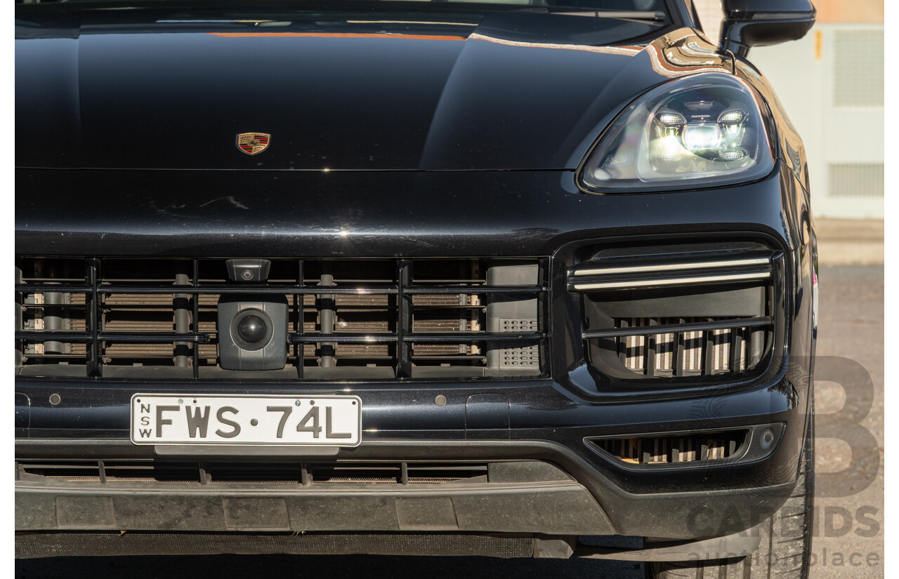 08/2018 Porsche Cayenne Turbo (AWD) 9YA MY19 4d Wagon Jet Black Metallic Twin Turbo V8 4.0L