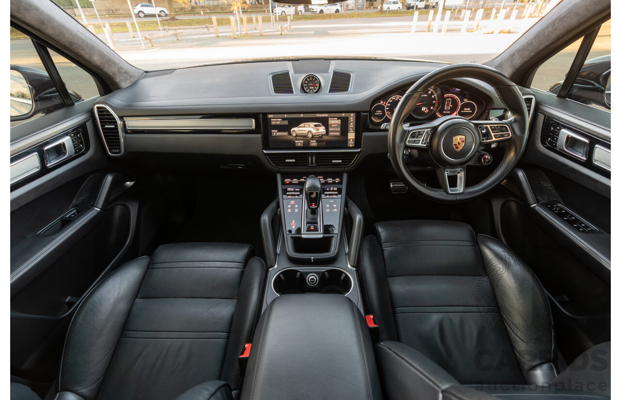 08/2018 Porsche Cayenne Turbo (AWD) 9YA MY19 4d Wagon Jet Black Metallic Twin Turbo V8 4.0L