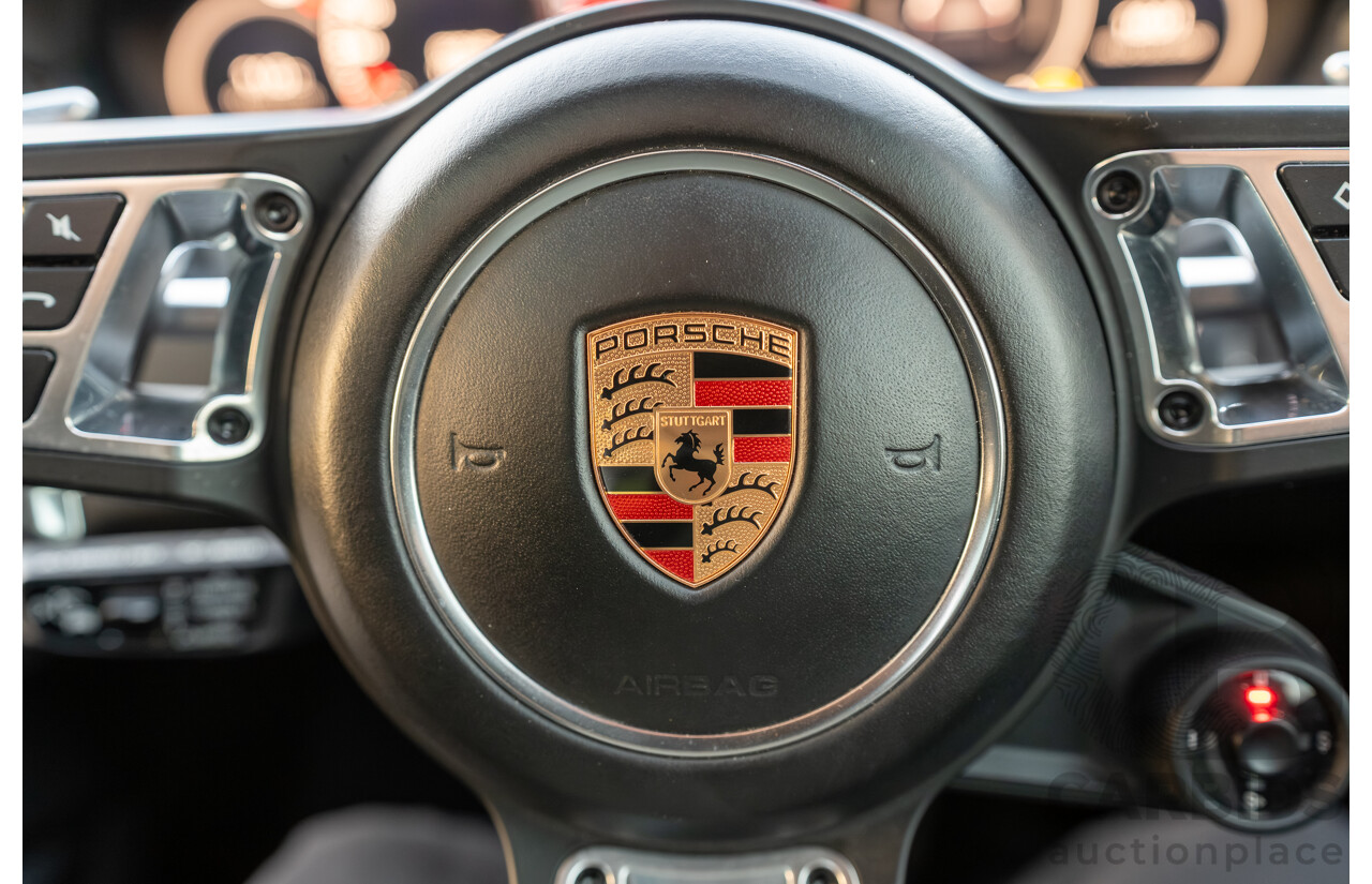 08/2018 Porsche Cayenne Turbo (AWD) 9YA MY19 4d Wagon Jet Black Metallic Twin Turbo V8 4.0L
