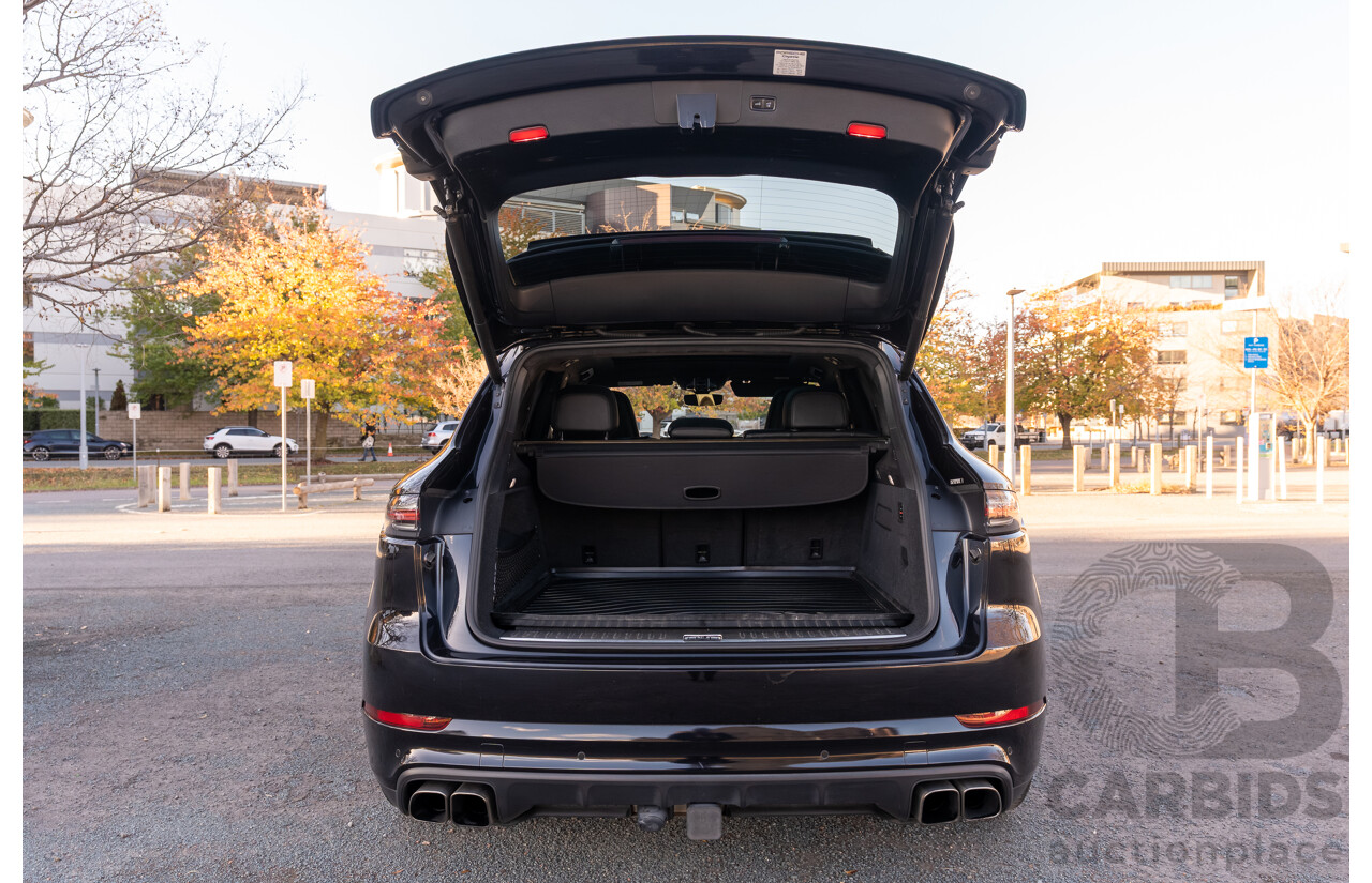 08/2018 Porsche Cayenne Turbo (AWD) 9YA MY19 4d Wagon Jet Black Metallic Twin Turbo V8 4.0L