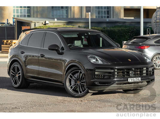 08/2018 Porsche Cayenne Turbo (AWD) 9YA MY19 4d Wagon Jet Black Metallic Twin Turbo V8 4.0L