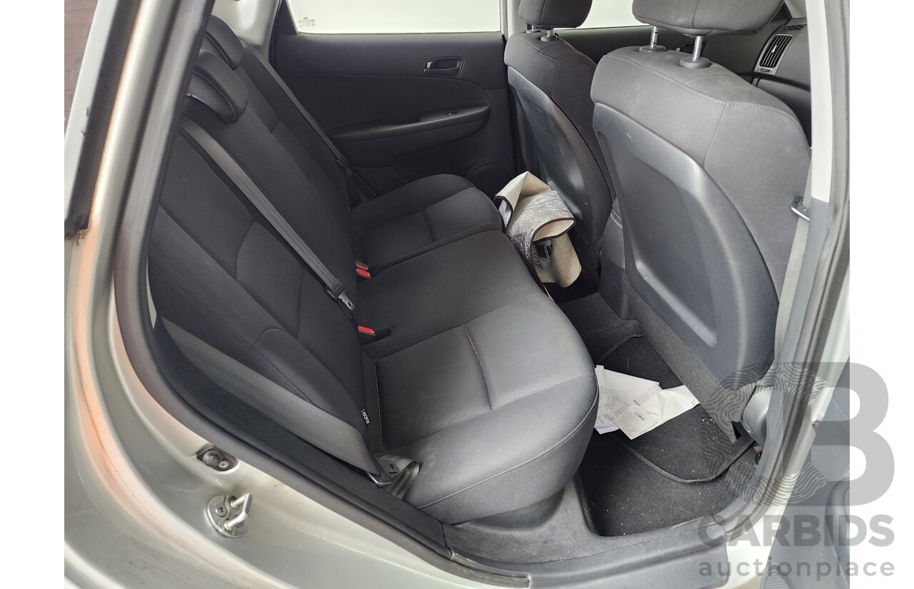9/2011 Hyundai i30 SX FD MY11 5d Hatchback Silver 1.6L