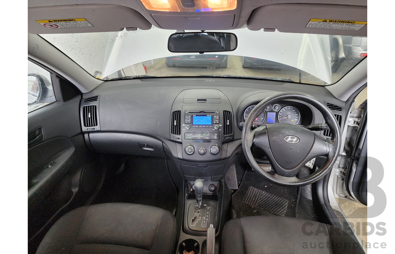 9/2011 Hyundai i30 SX FD MY11 5d Hatchback Silver 1.6L