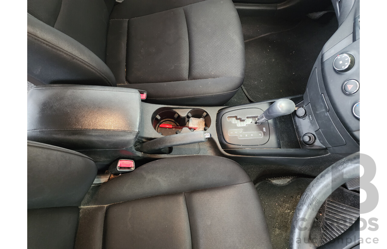 9/2011 Hyundai i30 SX FD MY11 5d Hatchback Silver 1.6L
