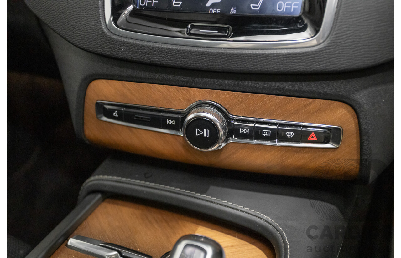 11/2018 Volvo XC90 T8 Inscription (AWD) 256 MY19 4d Wagon Onyx Black Metallic Turbo & Supercharged Plug-In Hybrid 2.0L - 7 Seater
