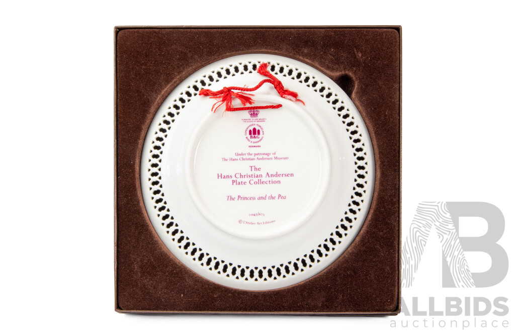 Collection of Five Boxed Hans Christian Andersen Cabinet Plates by Bing & Grondahl