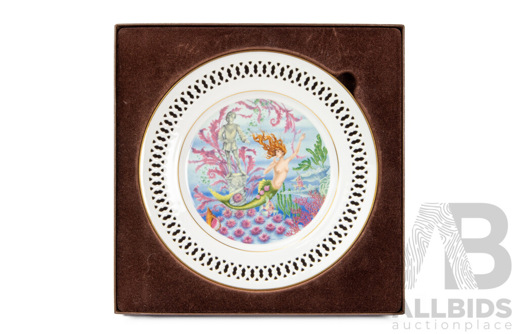 Collection of Five Boxed Hans Christian Andersen Cabinet Plates by Bing & Grondahl