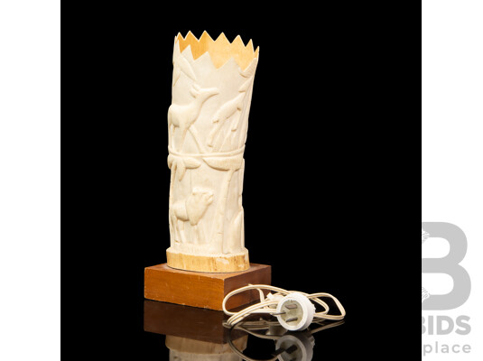 1661989 · Large Carved African Horn Table Lamp