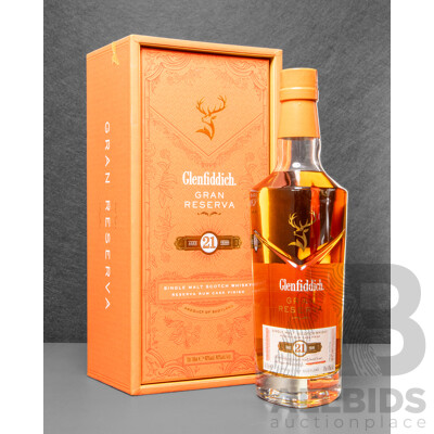 Glenfiddich Gran Reserva Single Malt Scotch Whisky in Revolving Presentation Box
