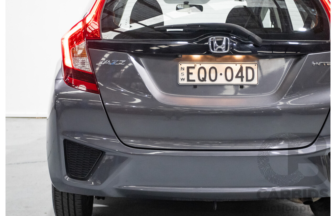 4/2016 Honda Jazz VTi GK MY16 5d Hatchback Dark Quartz Gray Metallic 1.5L