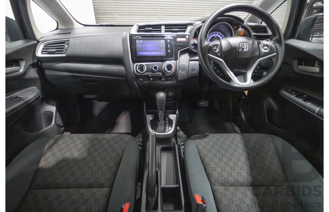4/2016 Honda Jazz VTi GK MY16 5d Hatchback Dark Quartz Gray Metallic 1.5L