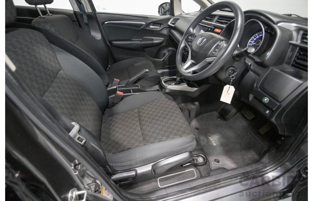 4/2016 Honda Jazz VTi GK MY16 5d Hatchback Dark Quartz Gray Metallic 1.5L