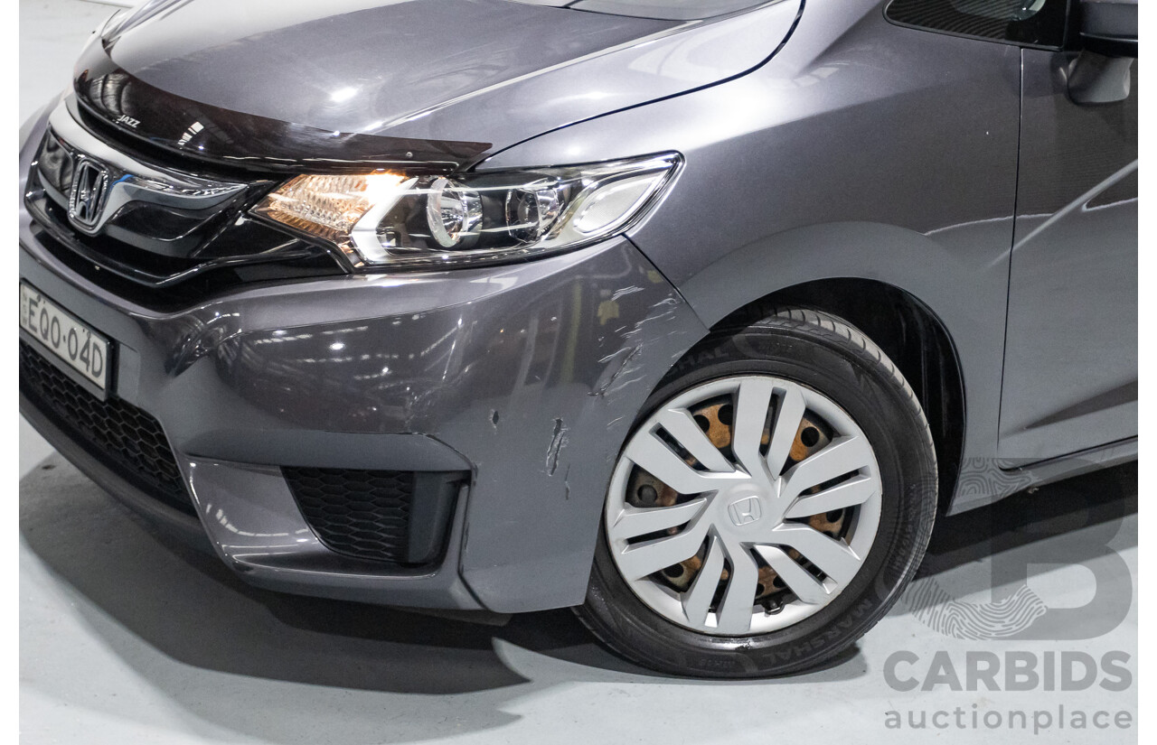 4/2016 Honda Jazz VTi GK MY16 5d Hatchback Dark Quartz Gray Metallic 1.5L
