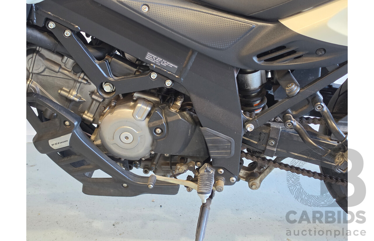 05/2015 Suzuki V-Strom 650 Motorcycle 645cc