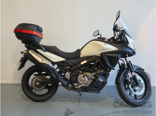 05/2015 Suzuki V-Strom 650 Motorcycle 645cc